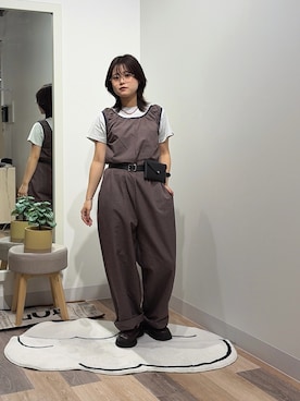 「アイテム（オールインワン・サロペット、ブラウン系）」を使った、みおさん（レディース・156cm）の夏コーディネート
