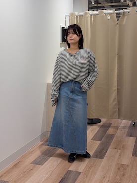 「CPCM（シーピーシーエム）のスラブシアーワンショルロンT（Tシャツ/カットソー、グレー系）」を使った、みおさん（レディース・156cm）の春コーディネート