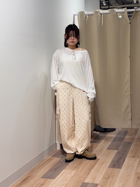 「CPCM（シーピーシーエム）のスラブシアーワンショルロンT（Tシャツ/カットソー、ホワイト系）」を使った、みおさん（レディース・156cm）の春コーディネート