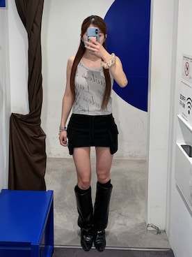 「GILAARCHIVE（ギラアーカイブ）のGILA ARCHIVE／フルロゴスリーブレス（Tank tops、グレー系）」を使った、itoru1003さん（レディース）の夏コーディネート