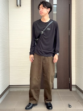 「アイテム（チノパンツ）」を使った、ATSUさん（メンズ・182cm）の秋コーディネート