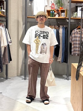 「niko and...（ニコアンド）のシルバーデザインネックレス（ネックレス、その他）」を使った、堀井圭さん（メンズ・172cm）の春コーディネート