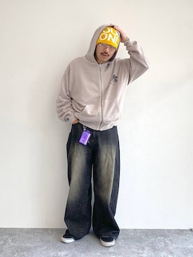 「アイテム（カードケース）」を使った、堀井圭さん（メンズ・172cm）の夏コーディネート