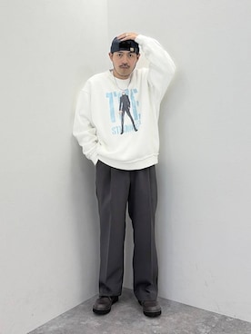 「niko and...（ニコアンド）のアイテム（その他シューズ）」を使った、堀井圭さん（メンズ・172cm）の秋コーディネート