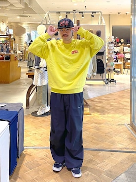 「NUMERALS（ヌメラルズ）のアイテム（パンツ）」を使った、堀井圭さん（メンズ・172cm）の冬コーディネート