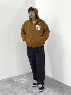 「アイテム（スラックス）」を使った、堀井圭さん（メンズ・172cm・30代）の秋コーディネート