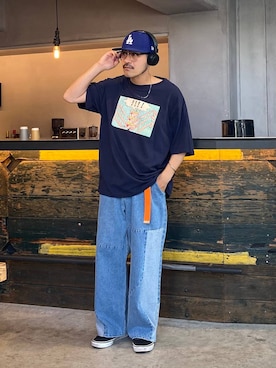 「アイテム（バングル/リストバンド）」を使った、堀井圭さん（メンズ・172cm・30代）の夏コーディネート