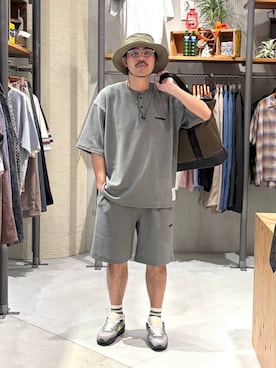 「NUMERALS（ヌメラルズ）のアイテム」を使った、堀井圭さん（メンズ・172cm）の春コーディネート