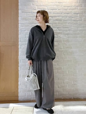 「studio CLIP（スタディオクリップ）の巾着トート&ショルダーバッグ（Shoulderbag、グレー系）」を使った、Rieさん（レディース・168cm）の秋コーディネート