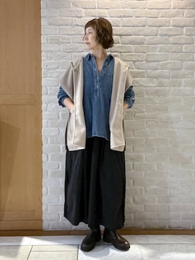 「studio CLIP（スタディオクリップ）のストールフードベスト（Other outerwear、ベージュ系）」を使った、Rieさん（レディース・168cm）の秋コーディネート