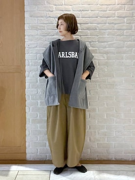 「studio CLIP（スタディオクリップ）のストールフードベスト（Other outerwear、グレー系）」を使った、Rieさん（レディース・168cm）の秋コーディネート