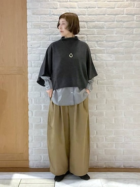 「studio CLIP（スタディオクリップ）の《natural by clip》タックボリュームパンツ（Pants、ベージュ系）」を使った、Rieさん（レディース・168cm）の秋コーディネート