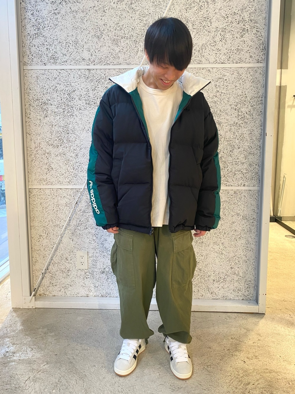 adidas（アディダス）の「リバーシブルダウンジャケット / JKT