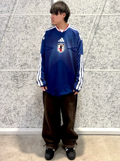 サッカー日本代表 2026 ホーム レプリカ ユニフォーム 長袖、スーパー