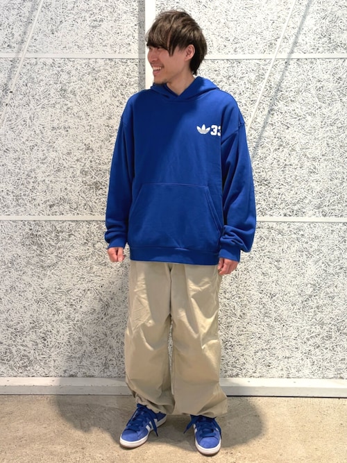 カリーム アコレード パーカー（ジェンダーニュートラル） / アディダスオリジナルス adidas Originals