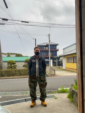 「VINTAGE（ヴィンテージ）のアイテム（カーゴパンツ、グリーン系）」を使った、usichan0225さん（メンズ・165cm）の春コーディネート