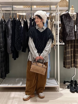 「アイテム（シャツ/ブラウス）」を使った、ともちんさん（レディース・153cm・40代）の秋コーディネート