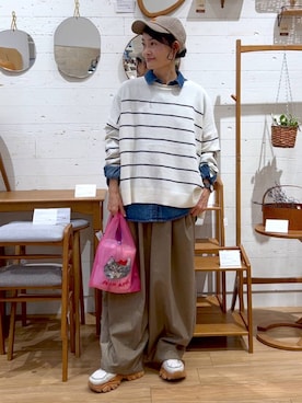 「アイテム（タオル）」を使った、ともちんさん（レディース・153cm）の秋コーディネート