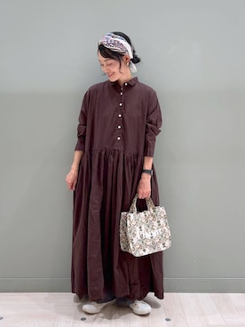 「アイテム（ストール/ショール）」を使った、ともちんさん（レディース・153cm）の秋コーディネート