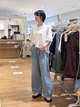 「studio CLIP（スタディオクリップ）のアソートレースストレートパンツ[プチ・プラスサイズあり]（デニムパンツ、ブルー系）」を使った、rai2169さん（レディース・169cm）の夏コーディネート