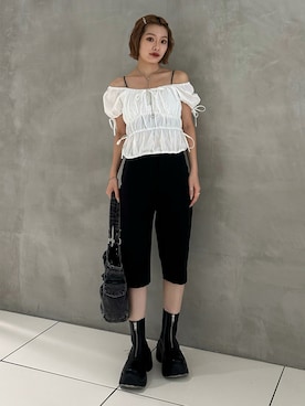 「アイテム（スラックス）」を使った、AYANEさん（レディース・155cm・20代）の夏コーディネート