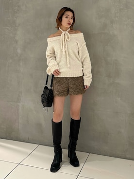 「ガーリーコーデ」｜「アイテム（ブーツ）」を使った、AYANEさん（レディース・155cm）の冬コーディネート