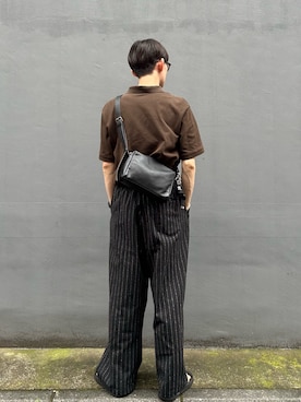 「russet（ラシット）のレザースクエアショルダーバッグ（ショルダーバッグ、ブラック系）」を使った、kodaさん（メンズ・173cm）の夏コーディネート