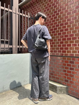 「russet（ラシット）のレザーホーボーバッグ M（ショルダーバッグ、ブラック系）」を使った、kodaさん（メンズ・173cm）の夏コーディネート
