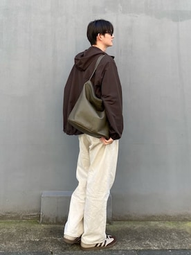 「russet（ラシット）のアイテム（ショルダーバッグ）」を使った、kodaさん（メンズ・173cm）の秋コーディネート