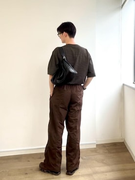 「russet（ラシット）のレザートライアングル2WAYショルダーバッグ（ショルダーバッグ、ブラック系）」を使った、kodaさん（メンズ・173cm）の夏コーディネート