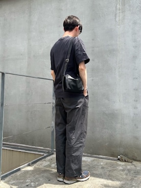 「russet（ラシット）のレザースクエアショルダーバッグ（ショルダーバッグ、ブラック系）」を使った、kodaさん（メンズ・173cm）の夏コーディネート