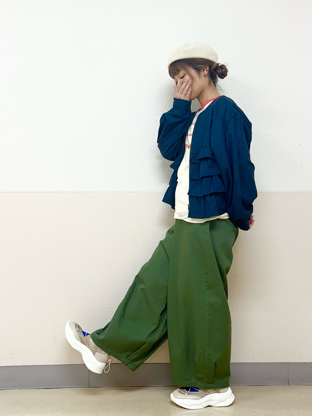 「やっぱり帽子が好き、ベレー帽推奨委員会、帽子かぶろう会、パンツコーデ、ラグランTシャツ、サマンサ モスモス(Samansa Mos2)、イオンモール浜松志都呂」｜「Samansa Mos2の【消臭効果】リネン混ベレー帽（ハット、ホワイト系）」を使った、も  な  こさん（レディース・152cm）の春コーディネートの1枚目の写真