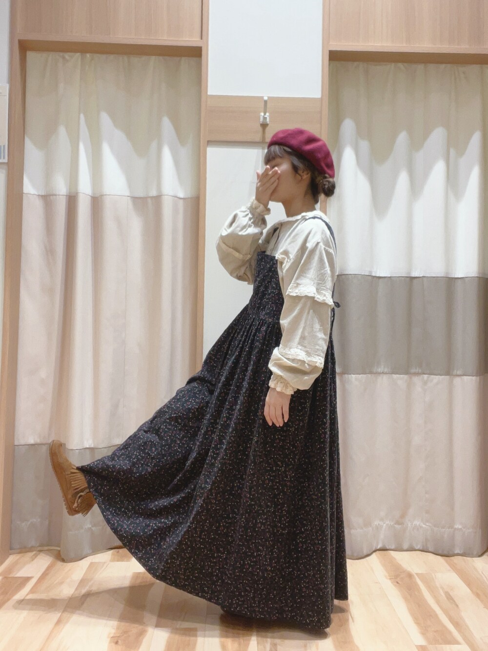 「ゆべし×SamansaMos2、低身長女子、ワンピース、大人女子、ベレー帽推奨委員会、帽子かぶろう会、ミネトンカブーツ、サマンサ モスモス(Samansa Mos2)、イオンモール浜松志都呂、秋っぽコーデ更新中」｜「Samansa Mos2のバスクベレー帽（ハット、レッド系）」を使った、も  な  こさん（レディース・152cm）の秋コーディネートの1枚目の写真