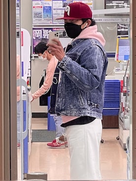 「BEN DAVIS（ベンデイビス）のアイテム（チノパンツ）」を使った、piru1さん（メンズ・175cm）の春コーディネート