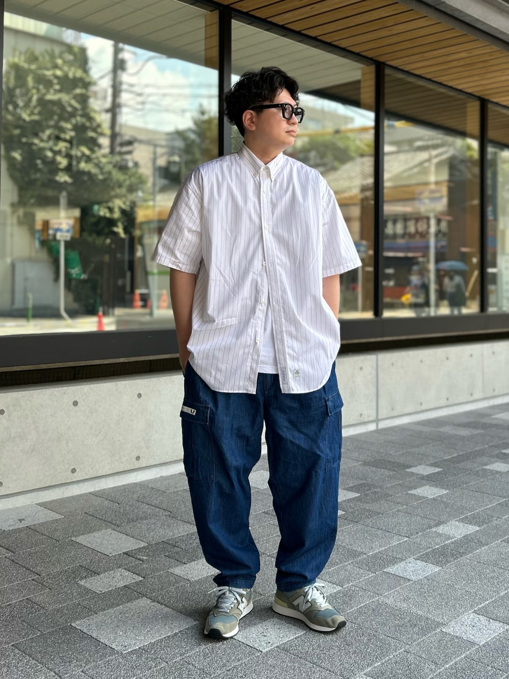 WTAPSのデニムパンツを使った人気ファッションコーディネート