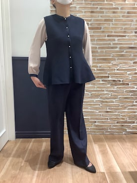 「TOKYO SHIRTS（トウキョウシャツ）のアイテム（ベスト）」を使った、BRICK HOUSE シャツ工房 橋本アリオ店さん（レディース・158cm）の春コーディネート