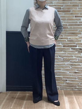 「TOKYO SHIRTS（トウキョウシャツ）のアイテム（ベスト）」を使った、BRICK HOUSE シャツ工房 橋本アリオ店さん（レディース・158cm）の春コーディネート