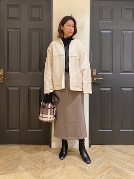 「リバーシブル」｜「アイテム（ノーカラージャケット）」を使った、YUNAさん（レディース・165cm）の冬コーディネート