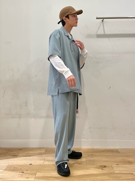 「carhartt」｜「アイテム（スラックス）」を使った、𝗦𝗵𝘂𝗡さん（メンズ・170cm）の春コーディネート