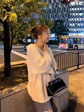 「earthy（アーシー）のドロップヤーンVネックプルオーバー（ニット/セーター、ホワイト系）」を使った、ONISHI_165cmさん（レディース・165cm）の秋コーディネート