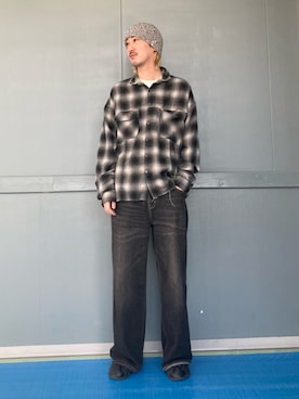 「アイテム（ニットキャップ/ビーニー、グレー系）」を使った、mutaさん（メンズ・182cm）の冬コーディネート