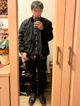 「アイテム（バングル/リストバンド）」を使った、tomolexさん（メンズ・172cm）の秋コーディネート