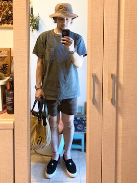 「アイテム（バングル/リストバンド、グリーン系）」を使った、tomolexさん（メンズ・172cm）の夏コーディネート