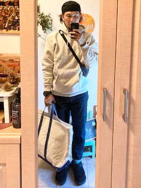 「アイテム（バングル/リストバンド、グリーン系）」を使った、tomolexさん（メンズ・172cm）の秋コーディネート