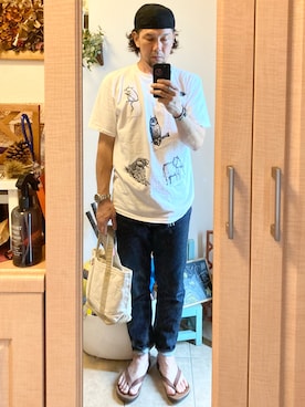 「アイテム（バングル/リストバンド、グリーン系）」を使った、tomolexさん（メンズ・172cm）の夏コーディネート