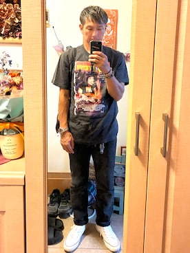 「アイテム（バングル/リストバンド）」を使った、tomolexさん（メンズ・172cm）の秋コーディネート