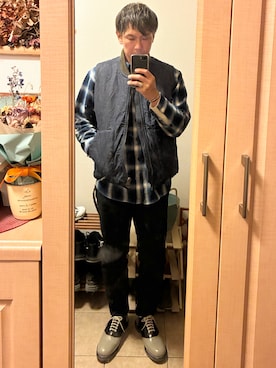 「アイテム（バングル/リストバンド）」を使った、tomolexさん（メンズ・172cm）の秋コーディネート