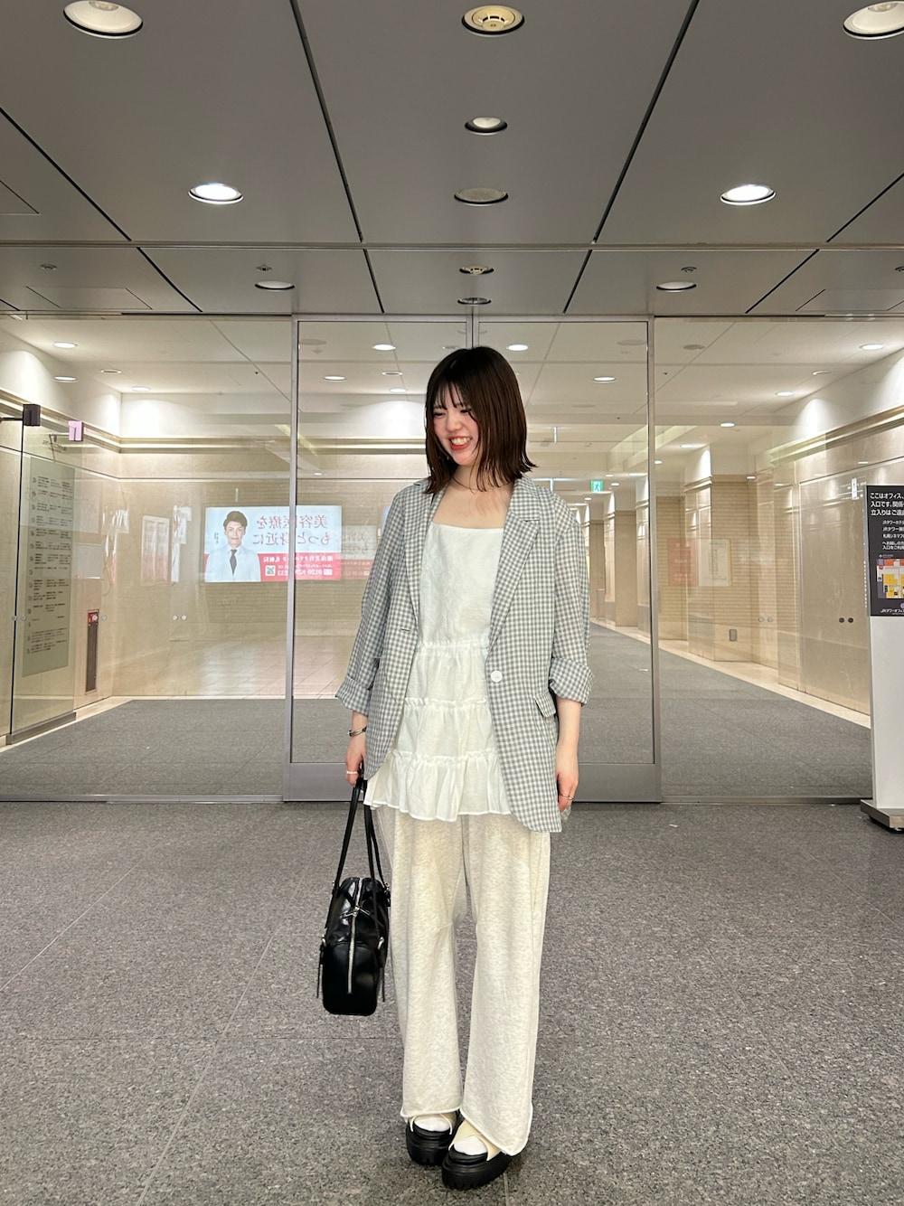 「mysticのカーブスウェットパンツ（スウェットパンツ、グレー系）」を使った、sora さん（骨格ウェーブ・レディース・155cm）の夏コーディネートの1枚目の写真