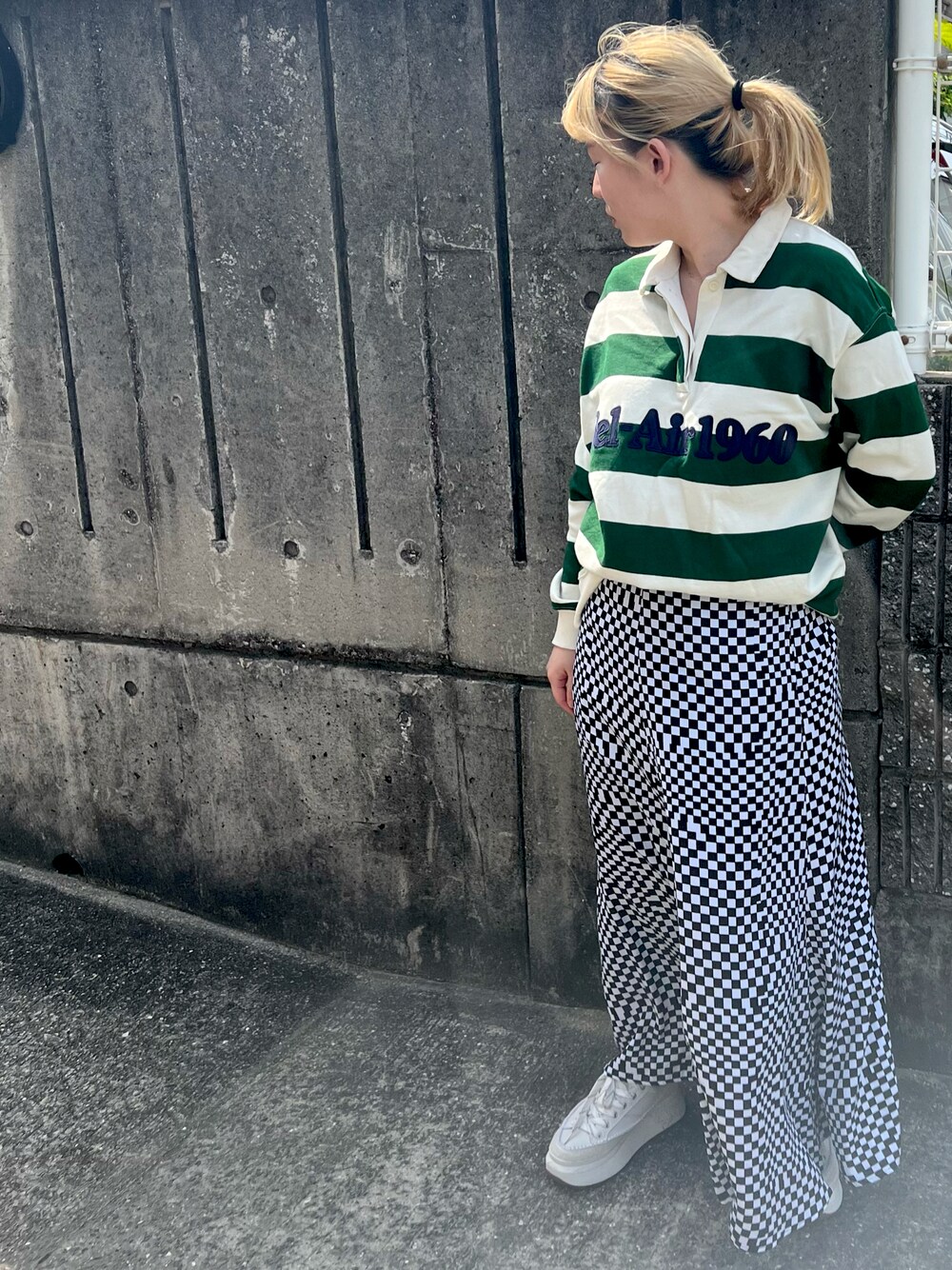 「オトナカジュアル、柄、ootd、低身長コーデ、お洒落さんとつながりたい、柄×柄」｜「Green　Parksの・SUGAR SPOON チェッカーptマーメイドスカート（スカート、ホワイト系）」を使った、Ｔ.さん（レディース・156cm）の春コーディネートの1枚目の写真