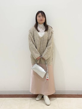 「LOWRYS FARM（ローリーズファーム）の２ＷＡＹフリンジメランジＬＳ　116690（Tシャツ/カットソー、ホワイト系）」を使った、hono0427さん（レディース）の冬コーディネート